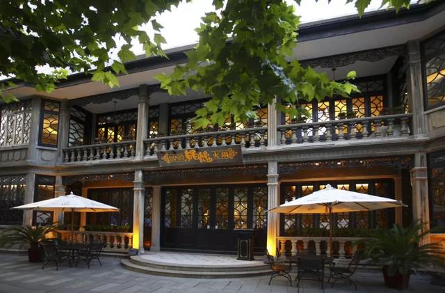 上海鍋德火鍋新天地店一夜人去樓空，又一家高端餐飲關(guān)門(mén)！