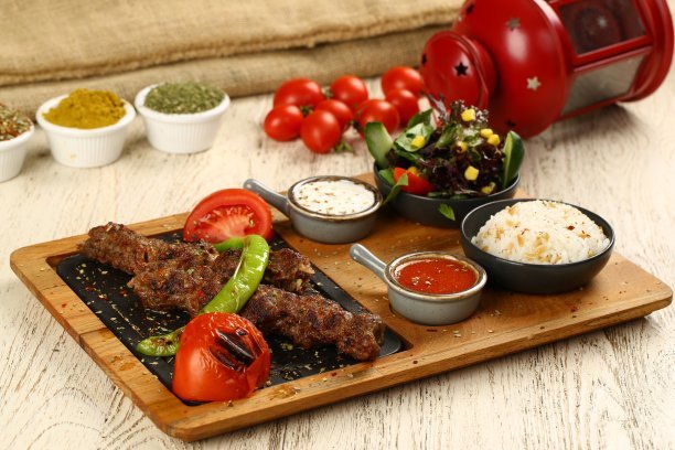 輕餐飲策劃，全力搶占輕餐市場