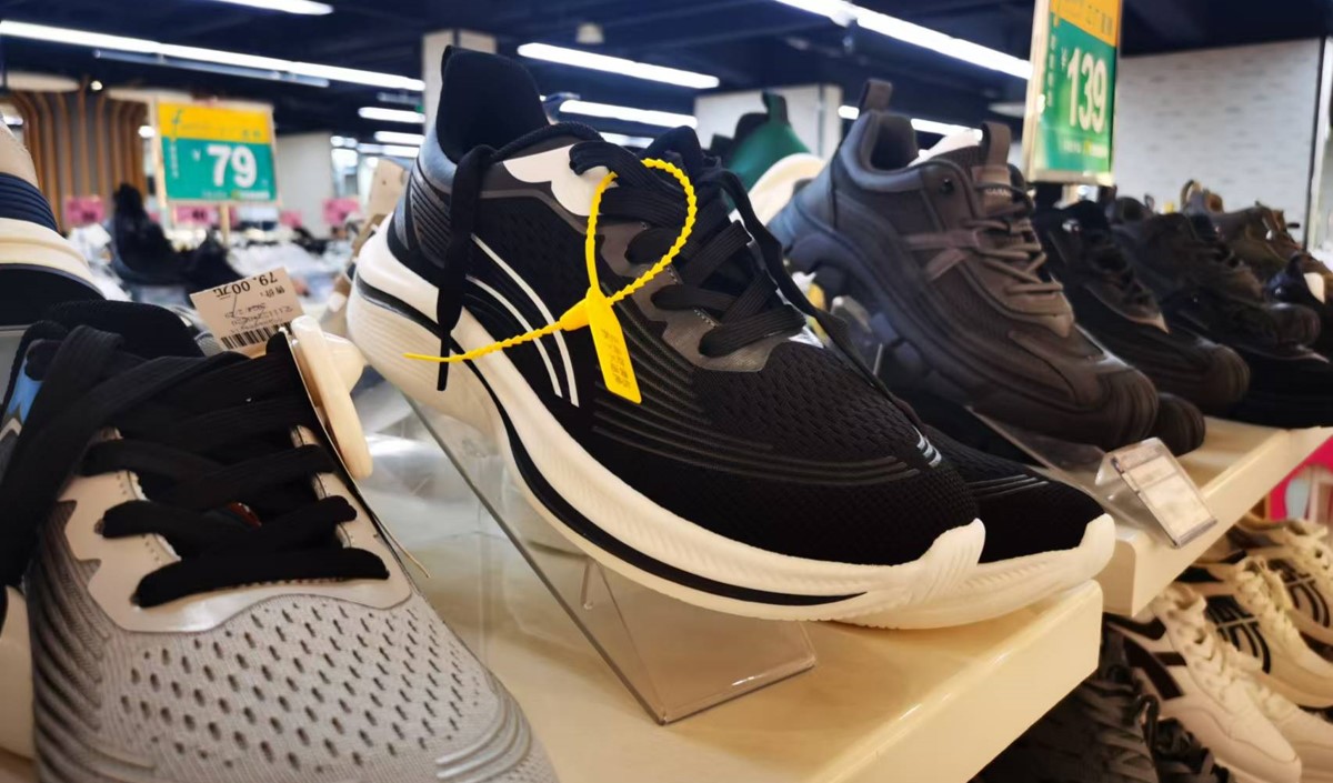 美御品牌策劃小編深入探討運(yùn)動鞋品牌打造的全過程 美御品牌策劃小編深入探討運(yùn)動鞋品牌打造的全過程